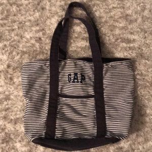 💥5/$25 GAP bag
